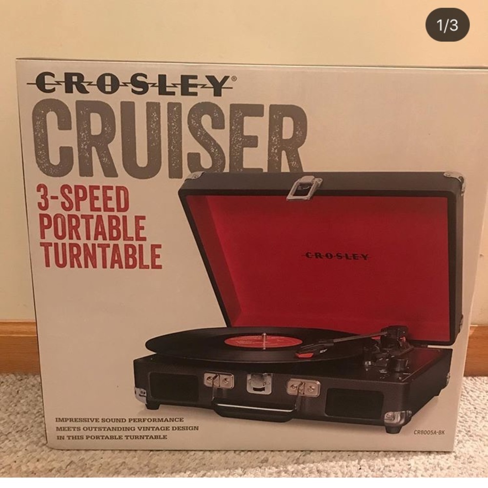 NEW Crosley 3- Speed turntable